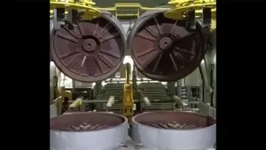 Presse mécanique de vulcanisation de pneus
