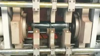 Presse de vulcanisation de ressorts pneumatiques