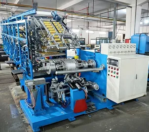 Machine de confection de pneus de moto