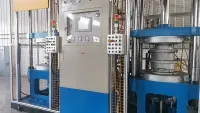 Presse de vulcanisation de ressorts pneumatiques