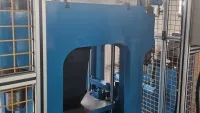 Presse de sertissage de ressorts pneumatiques