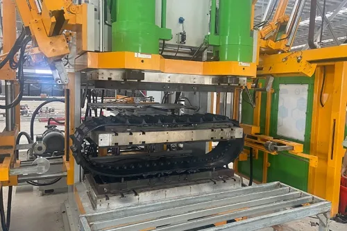 Presse de vulcanisation de pneus hydraulique