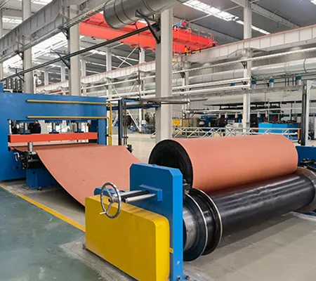 Ligne de vulcanisation pour bandes transporteuses à carcasse textile